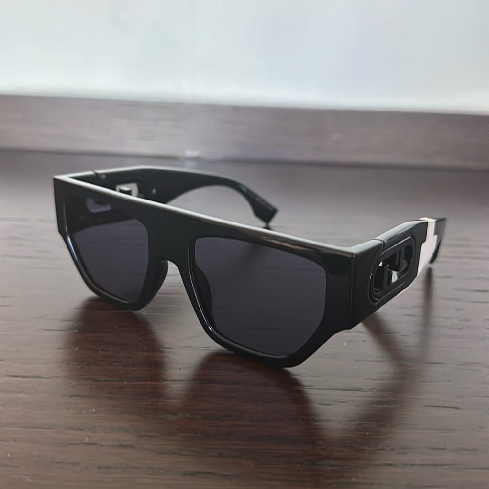 Fendi sunglasses. Brand new